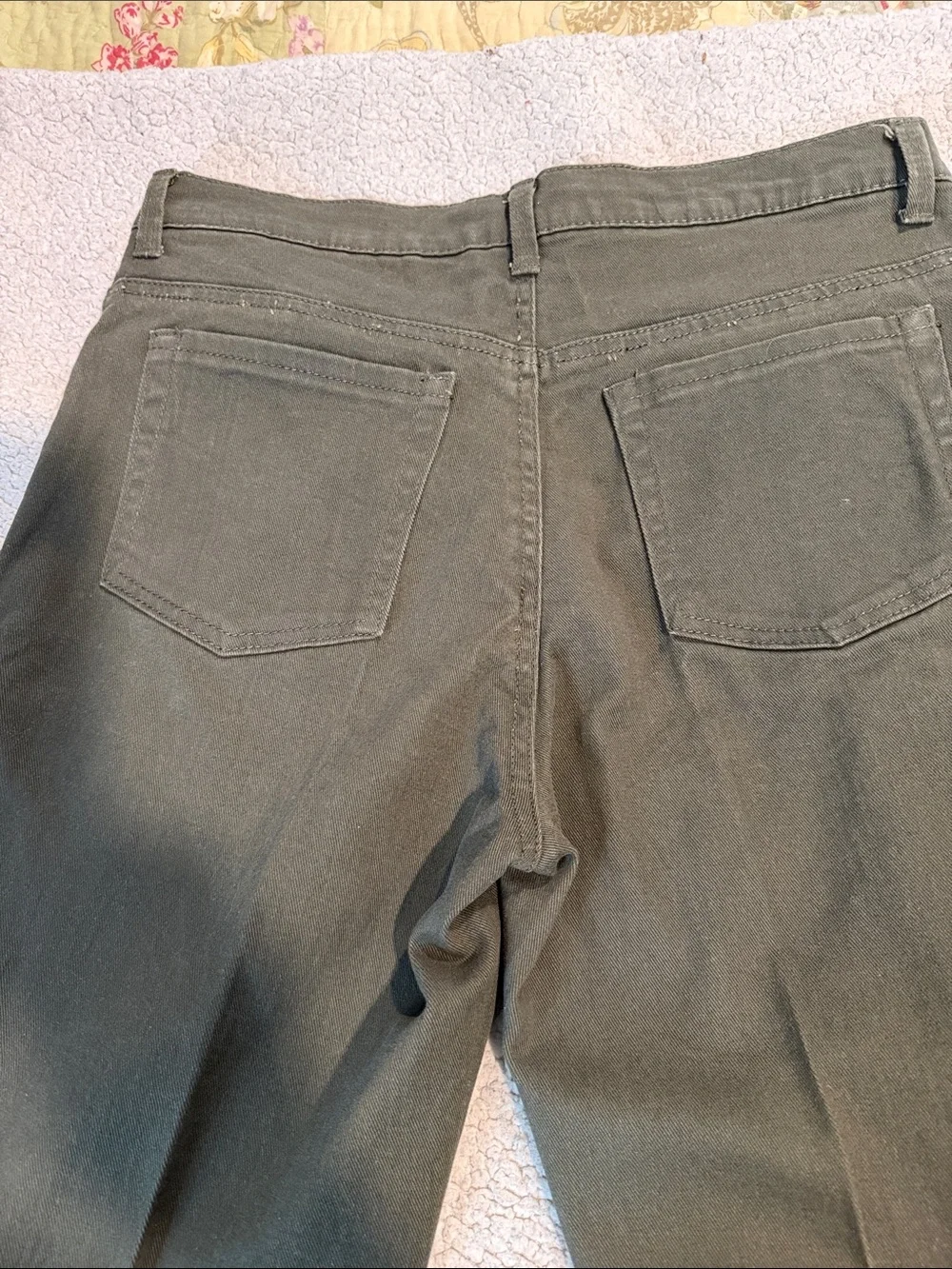 Gloria Vanderbilt Amanda Straight Leg Jeans in Olive Green